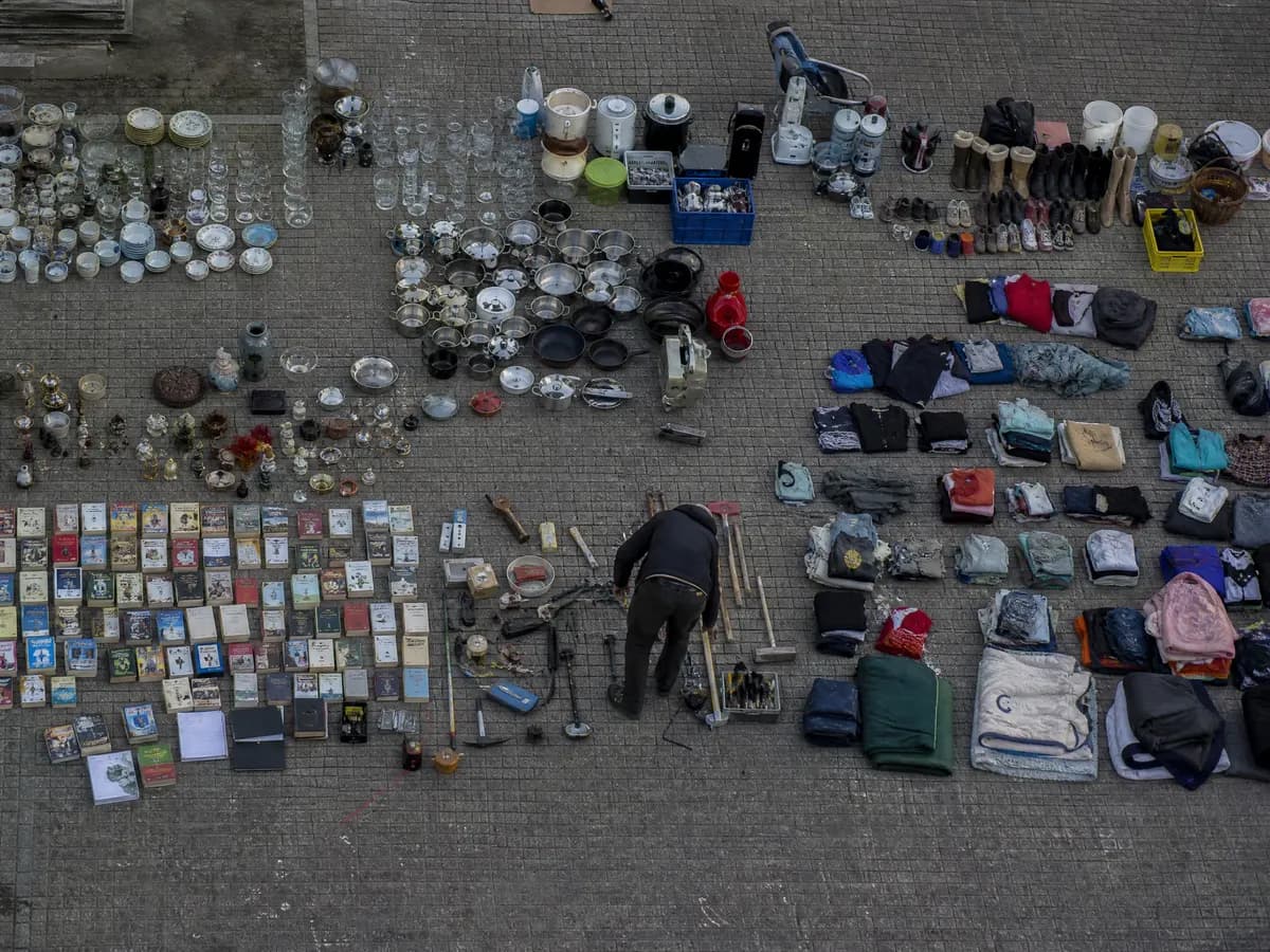 Huisraad, kleding, boeken, elektro en decoratie die samen de inboedel vormen