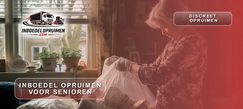 Medewerker verpakt zorgvuldig breekbaar porselein en persoonlijke bezittingen in een senioren woning